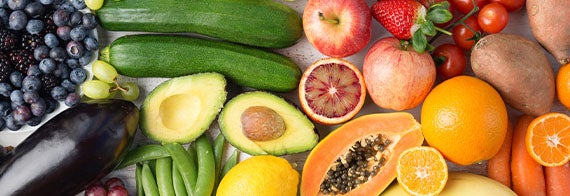 Frutas y verduras con fibra como manzana, pera, cítricos, papaya, brócoli, entre otros