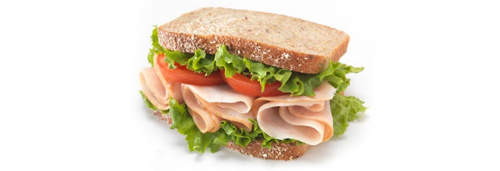 Saca el máximo provecho a la mayonesa casera agregándola a tus sándwiches
