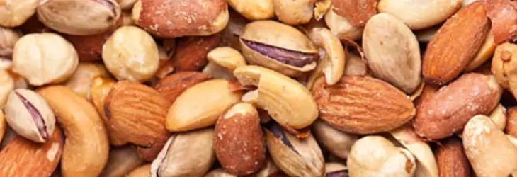 Pistachos, almendras, marañones, entre otros frutos secos con grasas insaturadas