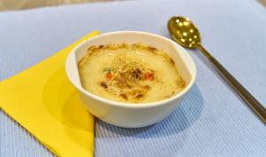 Crema de pollo y verduras gratinada